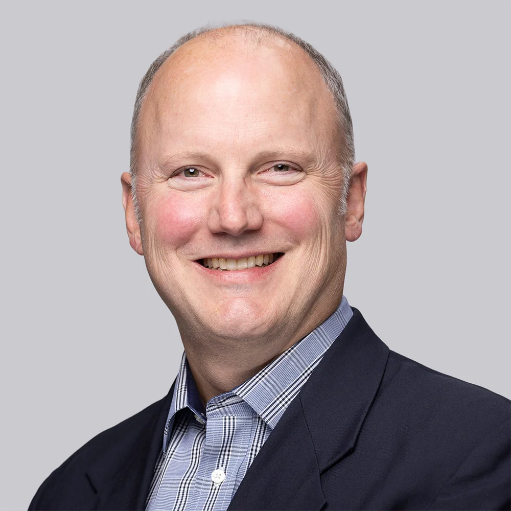 Headshot of Andrew Dahlgren